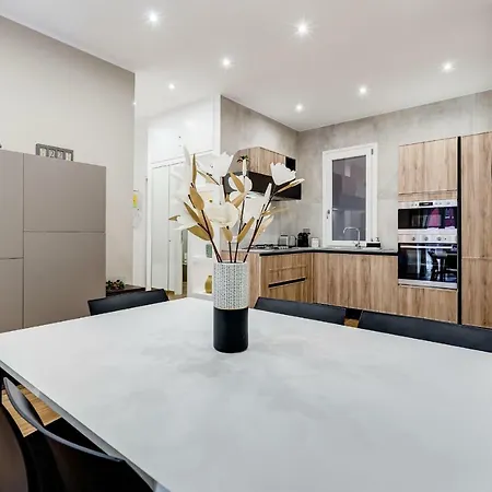 San Pietro Vatican Apartment